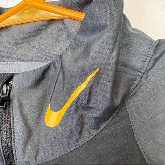 Nike Short Sleeve iowa Hawkeyes 1/4 Zip Pullover Windbreaker Jacket Sz M - Picture 3 of 16